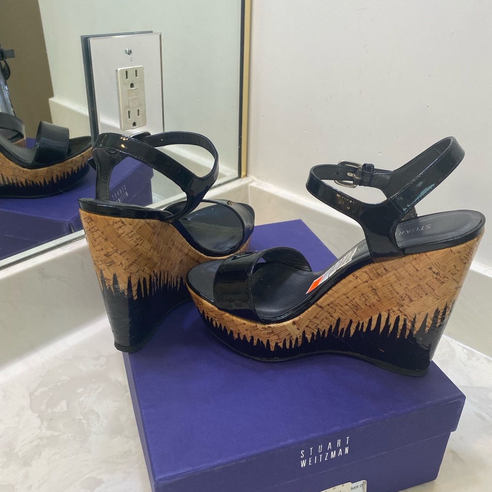 Stuart Weitzman Flame heel design black wedges